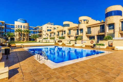 Tvåvåningslägenhet till salu i Cabo Roig, Alicante, Spanien 3 sovrum, 139 kvm. Nr. 180995 - foto 2