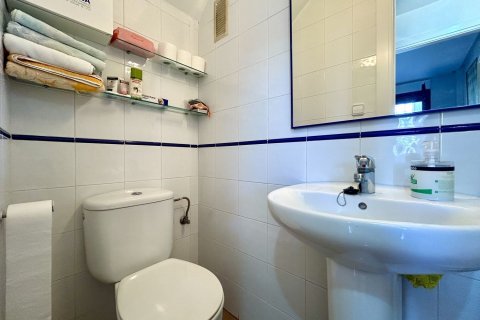Tvåvåningslägenhet till salu i Cabo Roig, Alicante, Spanien 3 sovrum, 139 kvm. Nr. 180995 - foto 12