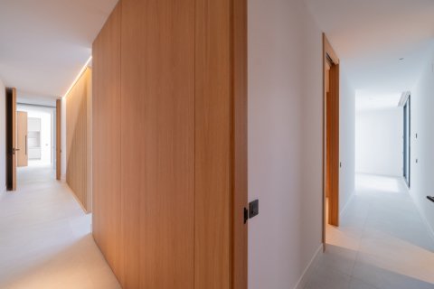 Villa for sale Ciudalcampo, Madrid, Spain 6 bedrooms, 1.07 sq.m. No. 108203 - photo 18
