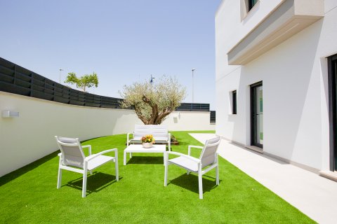 Villa for sale San Miguel de Salinas, Alicante, Spain 3 bedrooms, 237 sq.m. No. 97904 - photo 20