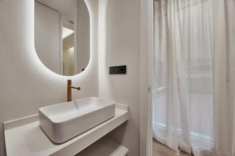 Dzīvoklis pārdošanā Madrid, Spānijā 3 istabas, 128 m2 Nr. 179879 - attēls 29