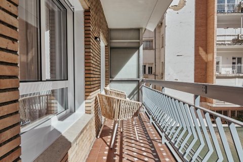 Apartament w Madrid, Hiszpania 3 sypialnie, 86 mkw. nr 179877 – zdjęcie 25