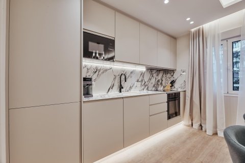 Apartament w Madrid, Hiszpania 3 sypialnie, 95 mkw. nr 179876 – zdjęcie 7