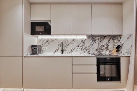 Apartament w Madrid, Hiszpania 3 sypialnie, 95 mkw. nr 179876 – zdjęcie 8