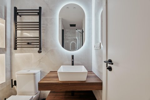 Apartament w Madrid, Hiszpania 3 sypialnie, 95 mkw. nr 179876 – zdjęcie 20