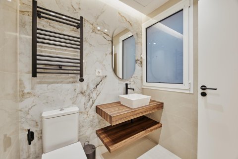 Apartament w Madrid, Hiszpania 3 sypialnie, 95 mkw. nr 179876 – zdjęcie 15