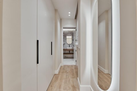 Apartament w Madrid, Hiszpania 3 sypialnie, 95 mkw. nr 179876 – zdjęcie 13