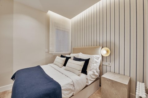 Apartament w Madrid, Hiszpania 3 sypialnie, 95 mkw. nr 179876 – zdjęcie 21