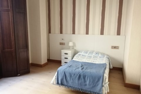 Villa till salu Alicante, Spanien 4 sovrum, 380 kvm. Nr. 139440 - foto 14