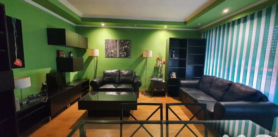 Appartamento a Leon, Spagna 2 camere da letto, 68 mq. N° 192249