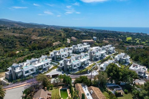 Casa adosada en venta en Marbella, Málaga, España 4 dormitorios, 217 m2 No. 169350 - foto 2