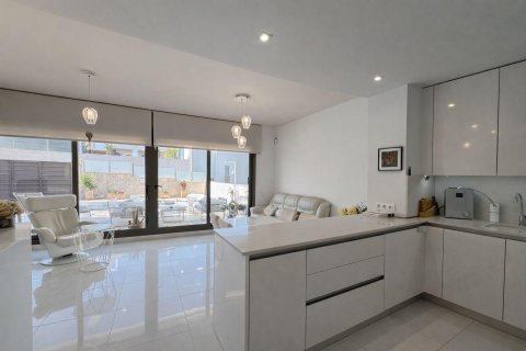 Villa zum Verkauf in Alicante, Spanien 4 Schlafzimmer, 158 m2 Nr. 183131 - Foto 12