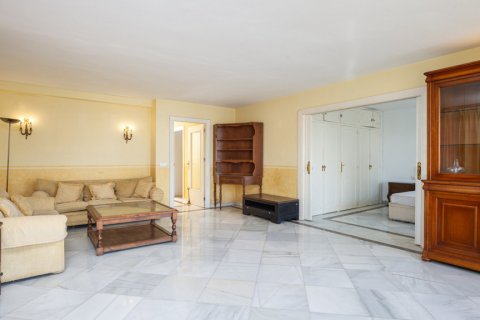 Apartment for sale Marbella, Malaga, Spain 4 bedrooms, 144 sq.m. No. 108128 - photo 3