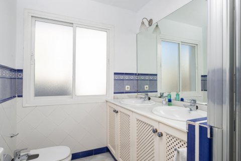 Apartment for sale Marbella, Malaga, Spain 4 bedrooms, 144 sq.m. No. 108128 - photo 10