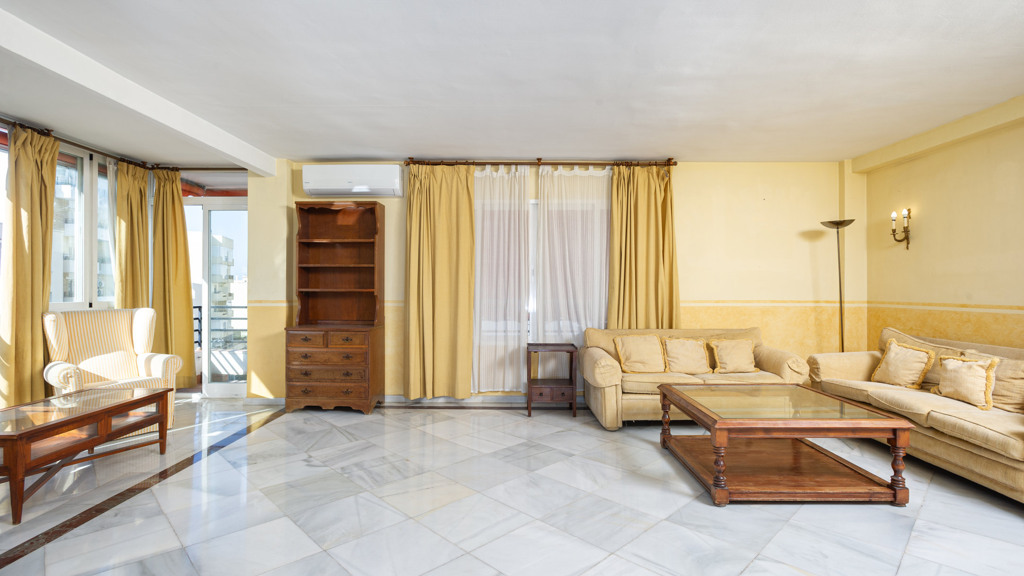 Appartamento a Marbella, Malaga, Spagna 4 camere da letto, 144 mq. N° 108128