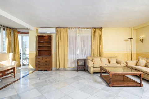 Apartment for sale Marbella, Malaga, Spain 4 bedrooms, 144 sq.m. No. 108128 - photo 2