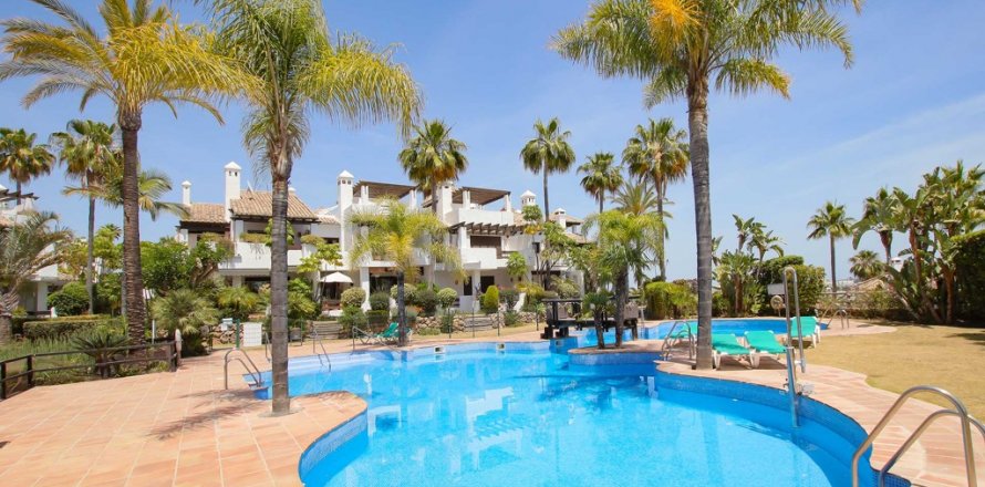 Villetta a schiera Malaga, Spagna 3 camere da letto, 276 mq. N° 108122