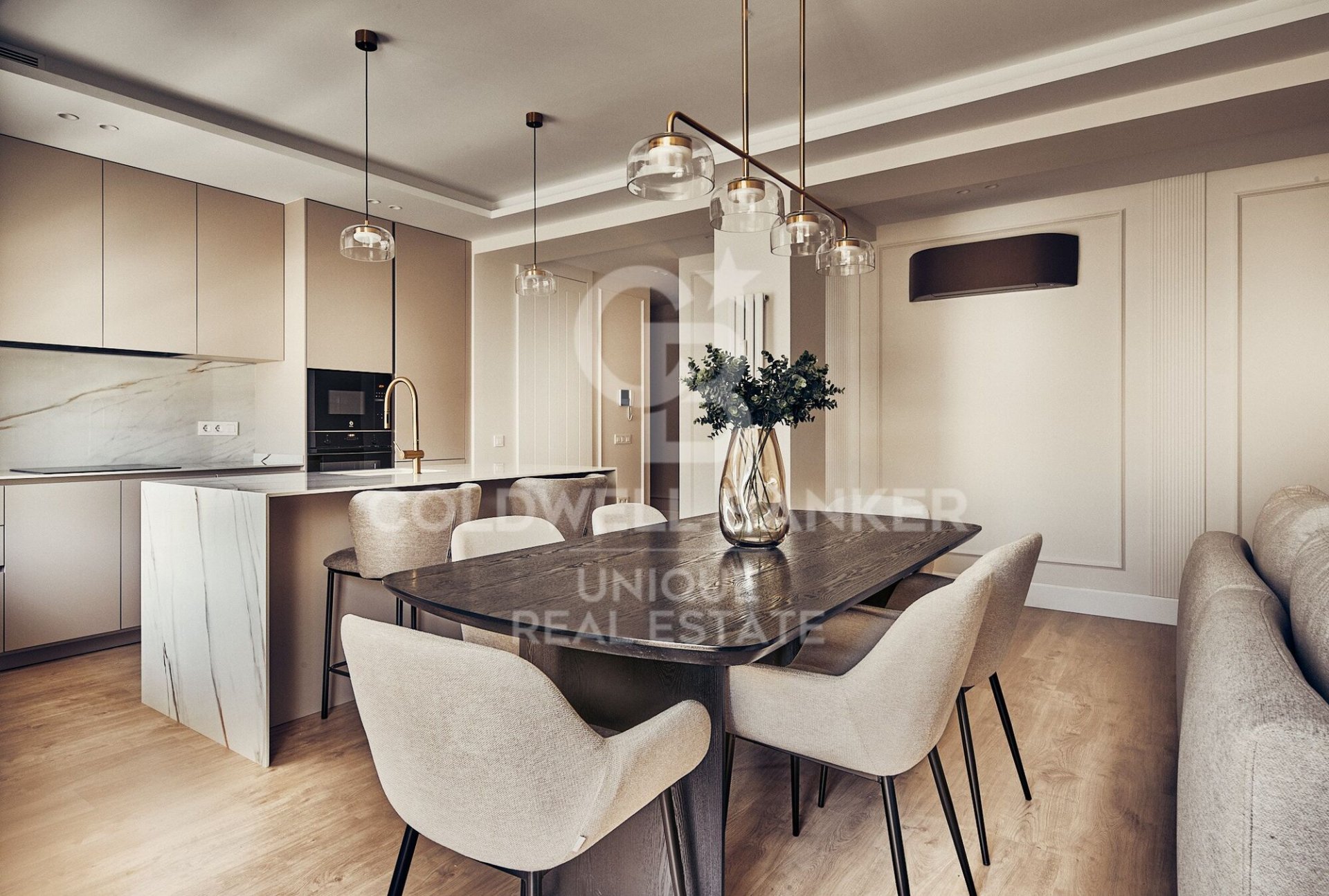 Appartamento a Madrid, Spagna 3 camere da letto, 152 mq. N° 178658