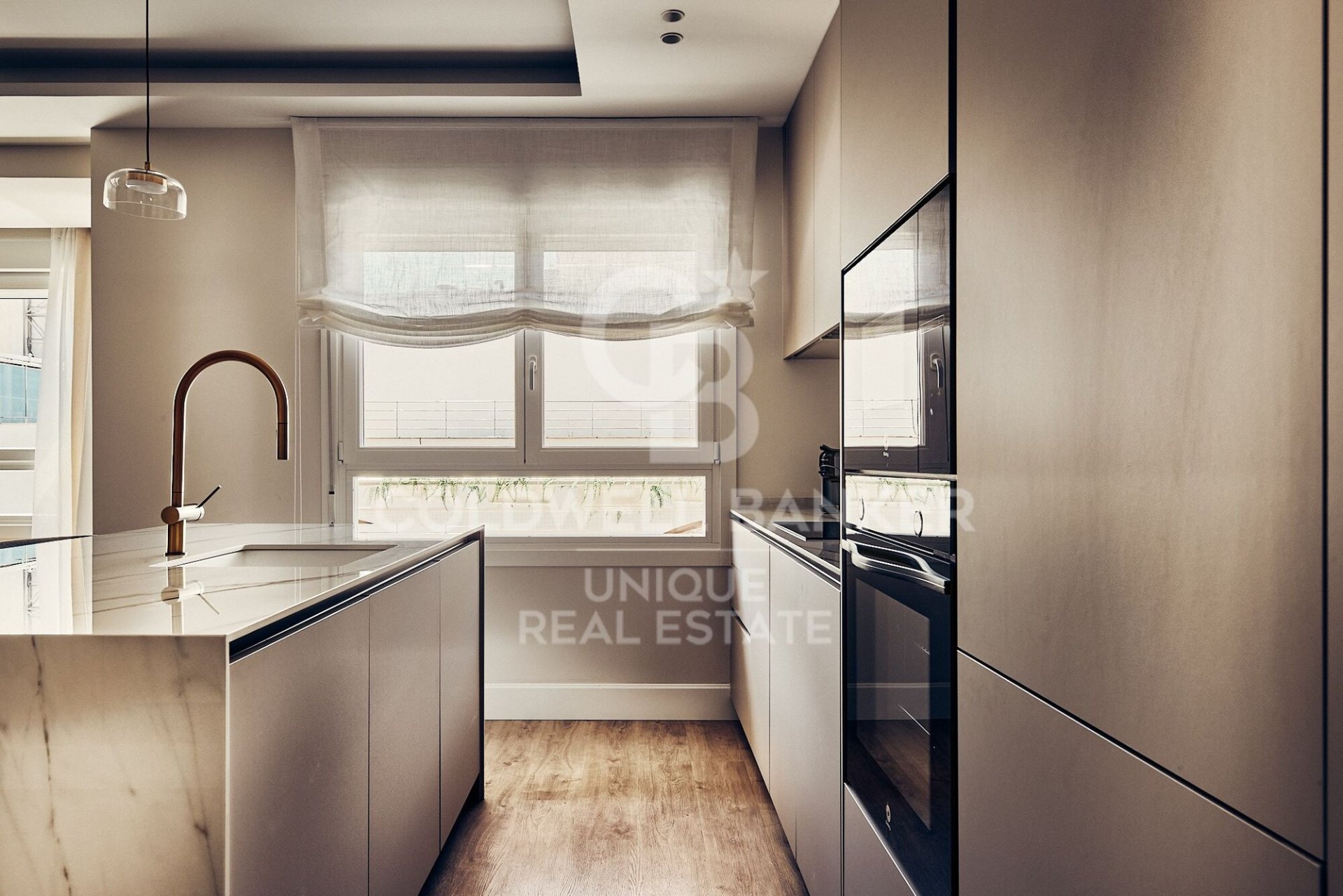 Appartamento a Madrid, Spagna 3 camere da letto, 152 mq. N° 178658
