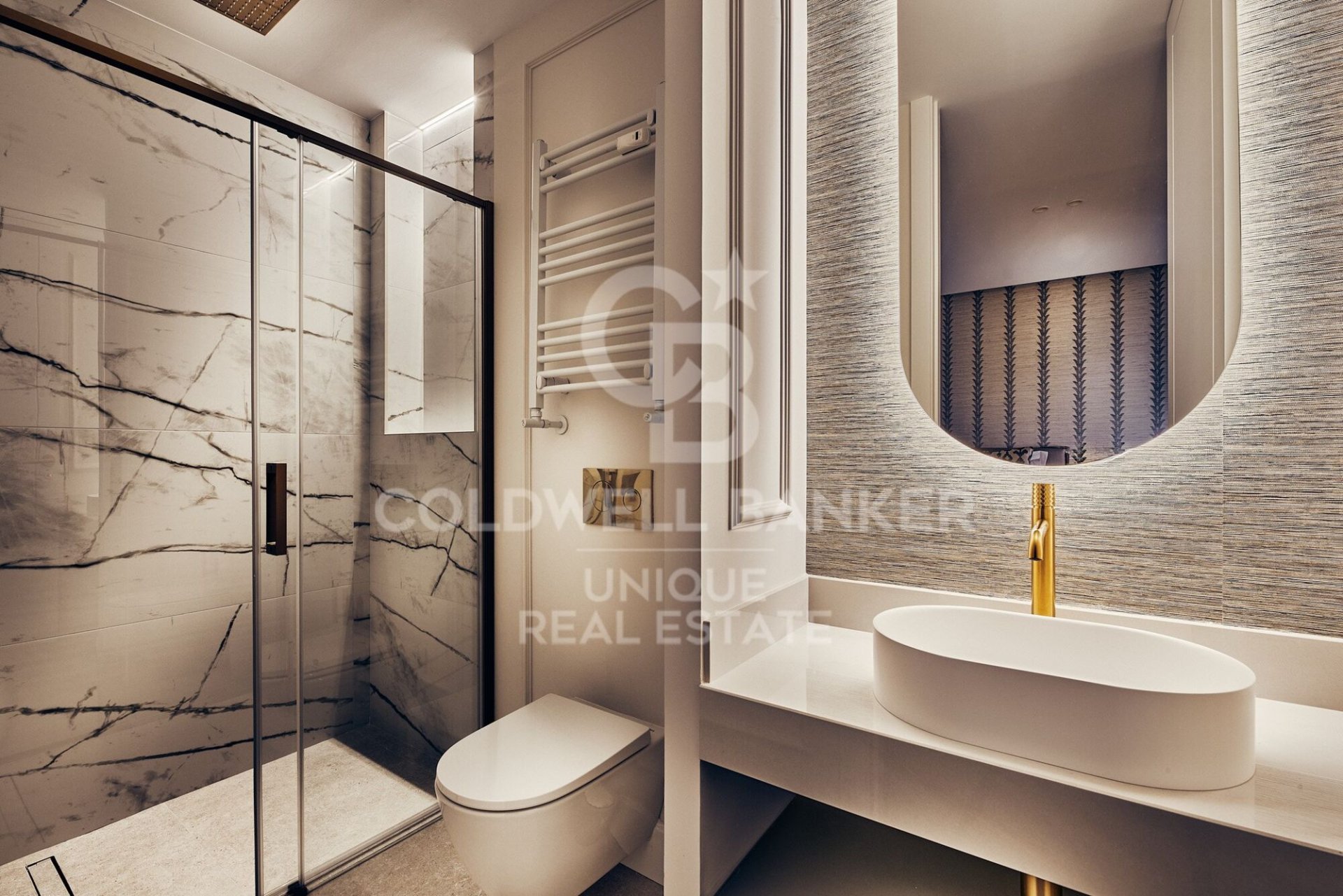Appartamento a Madrid, Spagna 3 camere da letto, 152 mq. N° 178658
