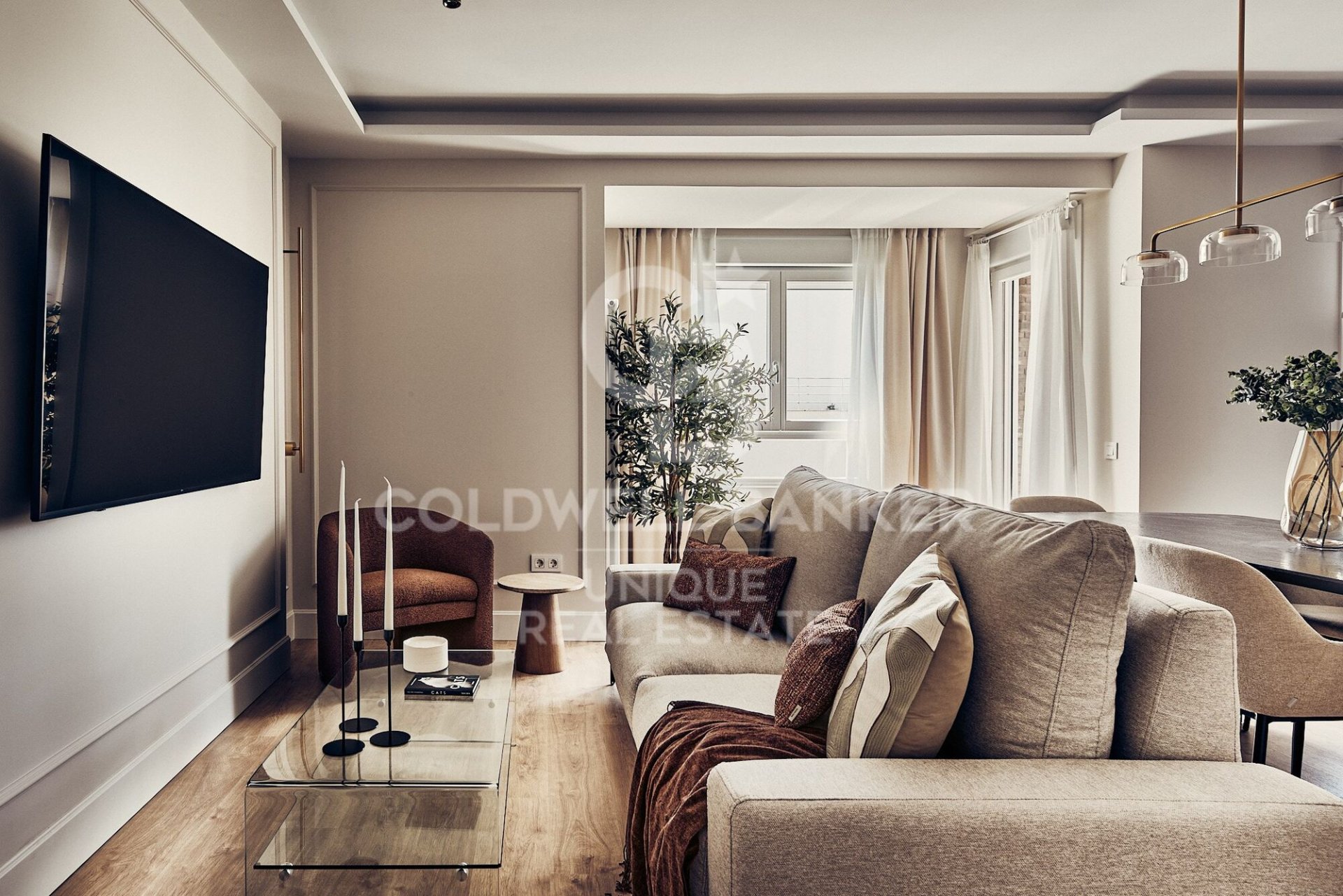 Appartamento a Madrid, Spagna 3 camere da letto, 152 mq. N° 178658