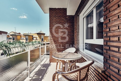 Apartment à Madrid, Espagne 3 chambres, 152 m2 No. 178658