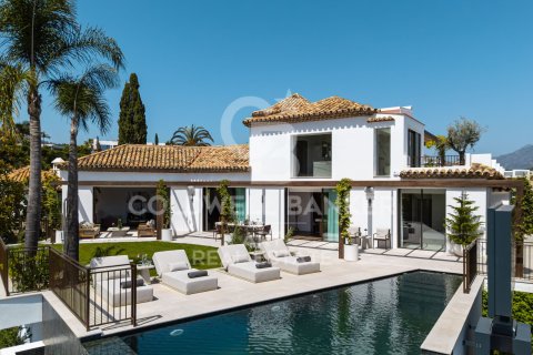 Villa a Benahavis, Malaga, Spagna 6 camere da letto, 644 mq. N° 178660