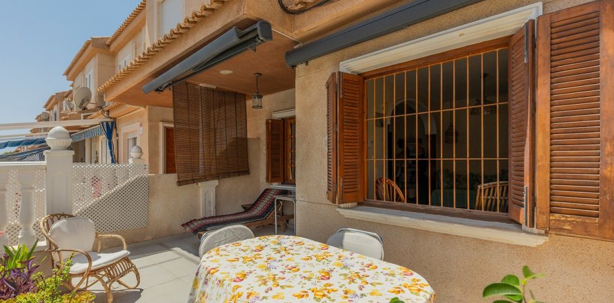 Townhouse à La Mata, Alicante, Espagne 3 chambres, 99 m2 No. 194507