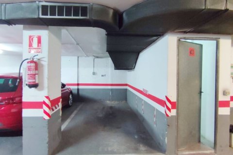 Garage for sale in L'Hospitalet de Llobregat, Barcelona, Spain 10 sq.m. No. 185795 - photo 2