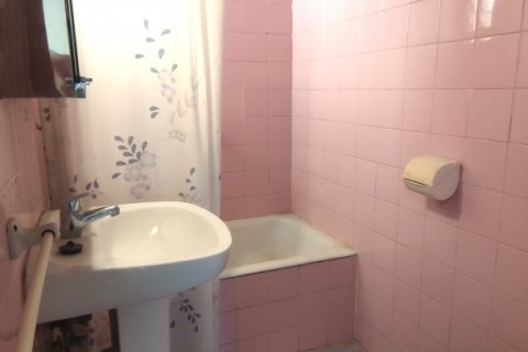 House for sale in Sant Joan de Moro, Castellon, Spain 4 bedrooms, 203 sq.m. No. 185796 - photo 11
