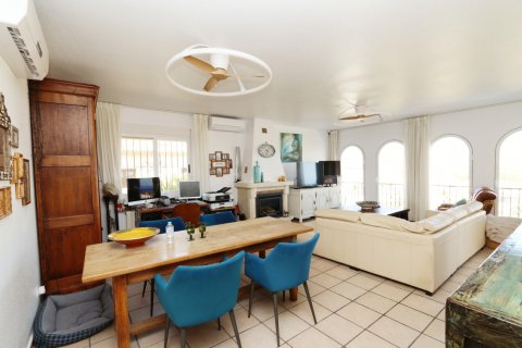 Продажа виллы в Ла Нусия, Аликанте, Испания 5 спален, 227м2 №119916 - фото 15