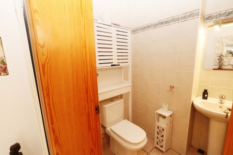 Продажа виллы в Ла Нусия, Аликанте, Испания 5 спален, 227м2 №119916 - фото 24