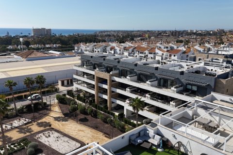 Продажа квартиры в Аликанте, Испания 2 спальни, 80м2 №119919 - фото 17