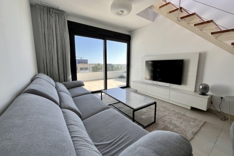 Продажа квартиры в Аликанте, Испания 2 спальни, 80м2 №119919 - фото 20