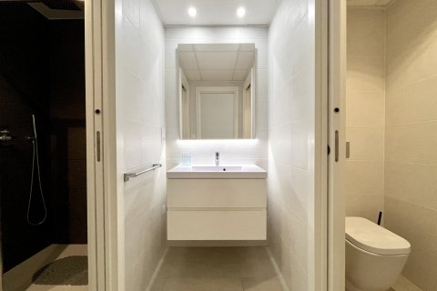 Продажа квартиры в Аликанте, Испания 2 спальни, 80м2 №119919 - фото 10