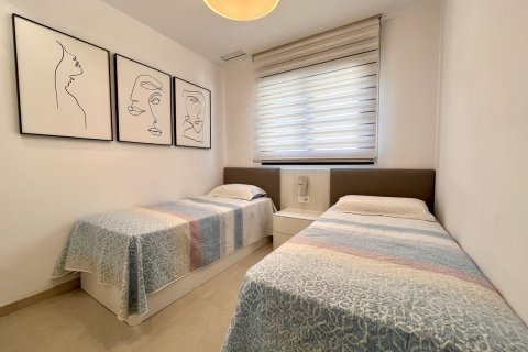 Продажа квартиры в Аликанте, Испания 2 спальни, 80м2 №119919 - фото 6