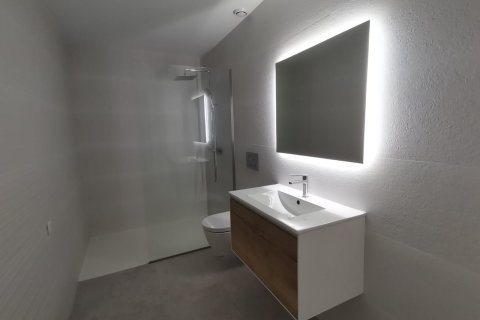 Apartament w Torrevieja, Alicante, Hiszpania 3 sypialnie, 110 mkw. nr 156276 – zdjęcie 21