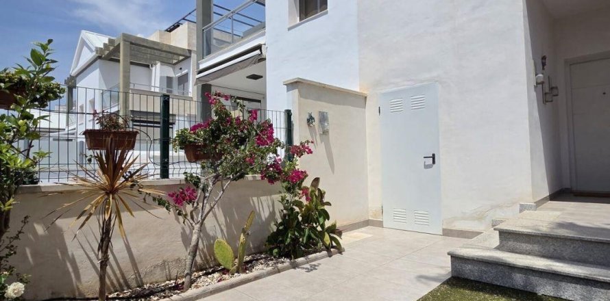 Casa a Alicante, Spagna 3 camere da letto, 139 mq. N° 191997