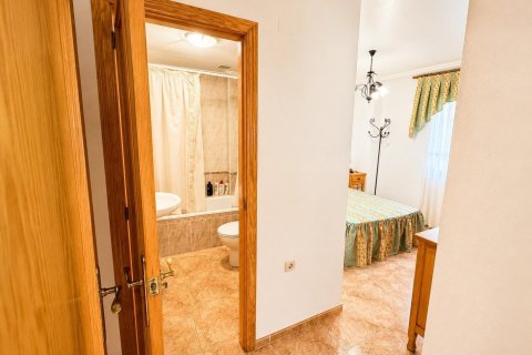 Appartamento in vendita a Torrevieja, Alicante, Spagna 3 camere da letto, 130 mq. N° 191999 - foto 12