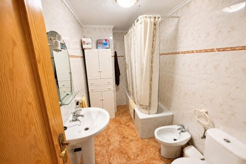 Appartamento in vendita a Torrevieja, Alicante, Spagna 3 camere da letto, 130 mq. N° 191999 - foto 6