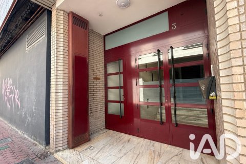 Autotallit myytävänä Leon, Espanja , 22 m2 No. 192075 - kuva 7