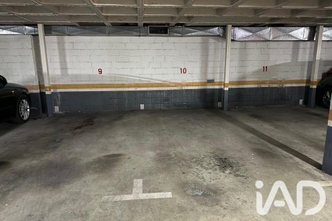 Autotallit myytävänä Leon, Espanja , 22 m2 No. 192075 - kuva 4