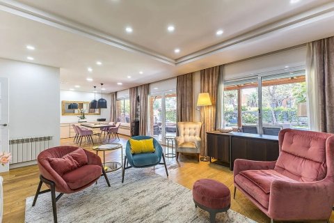 Hus till salu i Gava, Barcelona, Spanien 7 sovrum, 494 kvm. Nr. 140720 - foto 6