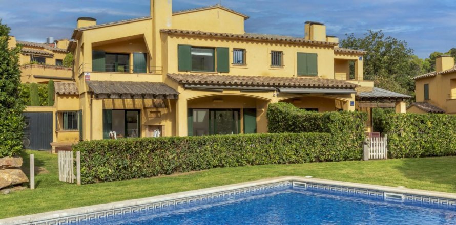 Hus i Llafranc, Girona, Spanien 4 sovrum, 145 kvm. Nr. 140722