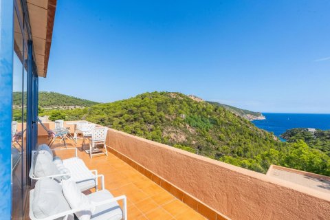 Hus till salu i Begur, Girona, Spanien 5 sovrum, 310 kvm. Nr. 140721 - foto 5