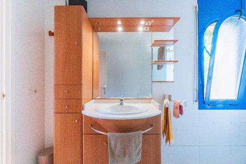 Hus till salu i Begur, Girona, Spanien 5 sovrum, 310 kvm. Nr. 140721 - foto 17