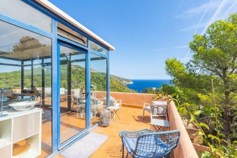 Hus till salu i Begur, Girona, Spanien 5 sovrum, 310 kvm. Nr. 140721 - foto 3