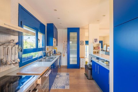 Hus till salu i Begur, Girona, Spanien 5 sovrum, 310 kvm. Nr. 140721 - foto 23