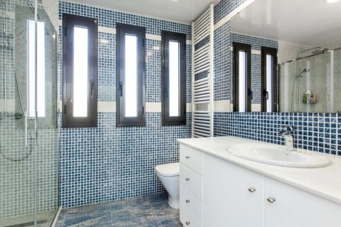 Hus till salu i Gava, Barcelona, Spanien 6 sovrum, 400 kvm. Nr. 140719 - foto 21