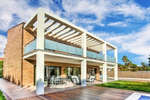 Hus till salu i Gava, Barcelona, Spanien 6 sovrum, 400 kvm. Nr. 140719 - foto 30